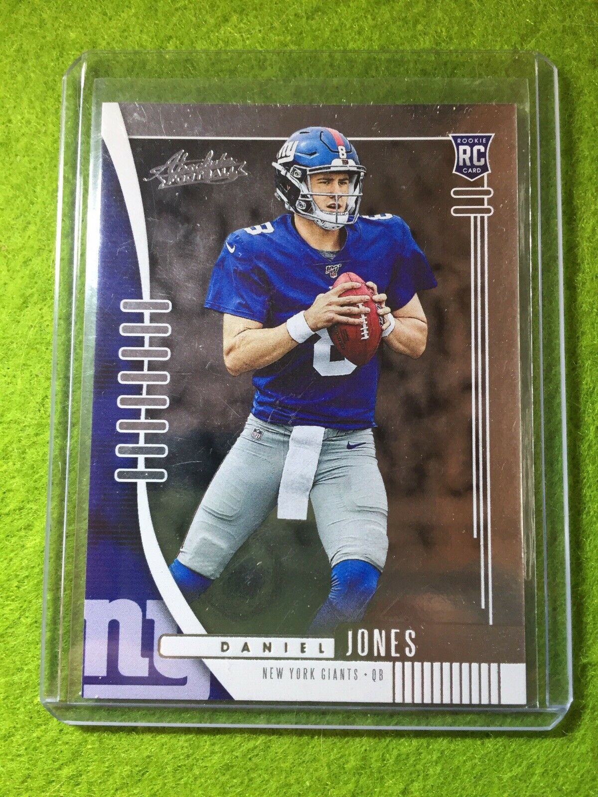 DANIEL JONES ROOKIE CARD RC JERSEY #8 NEW YORK GIANTS RC 2019 Panini Absolute rc