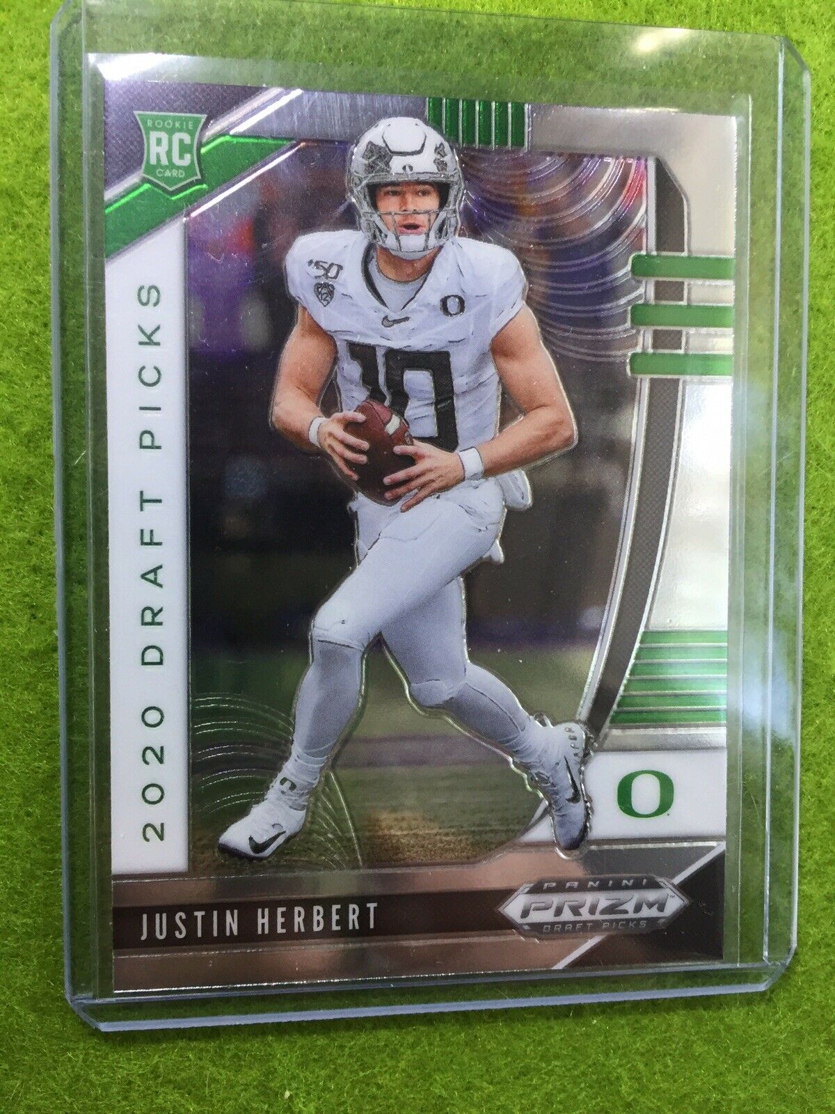 JUSTIN HERBERT PRIZM ROOKIE CARD JERSEY #10 OREGON RC 2020 Panini Prizm CHARGERS