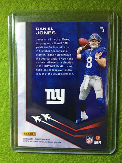 DANIEL JONES PRIZM ROOKIE CARD JERSEY #8 GIANTS SP REFRACTOR RC 2019 Playoff rc