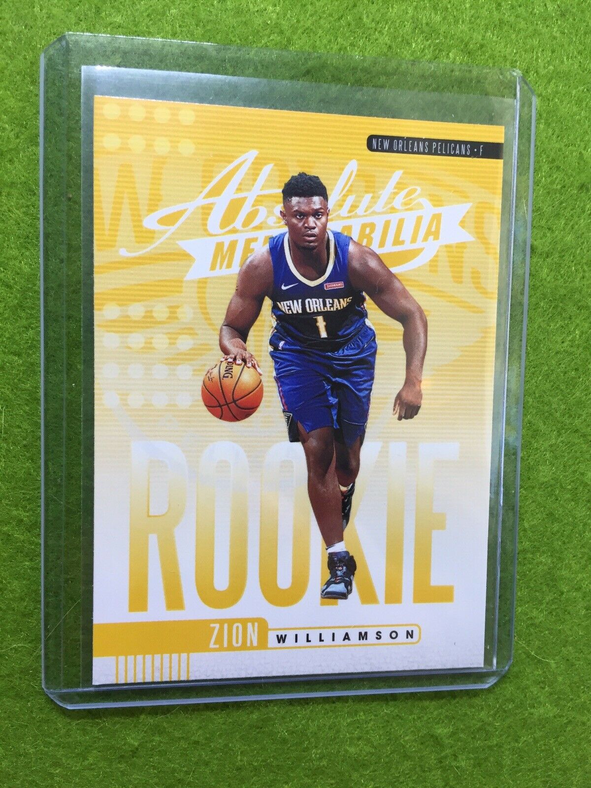 ZION WILLIAMSON ROOKIE CARD JERSEY #1 PELICANS RC 2019-20 Panini Absolute rookie