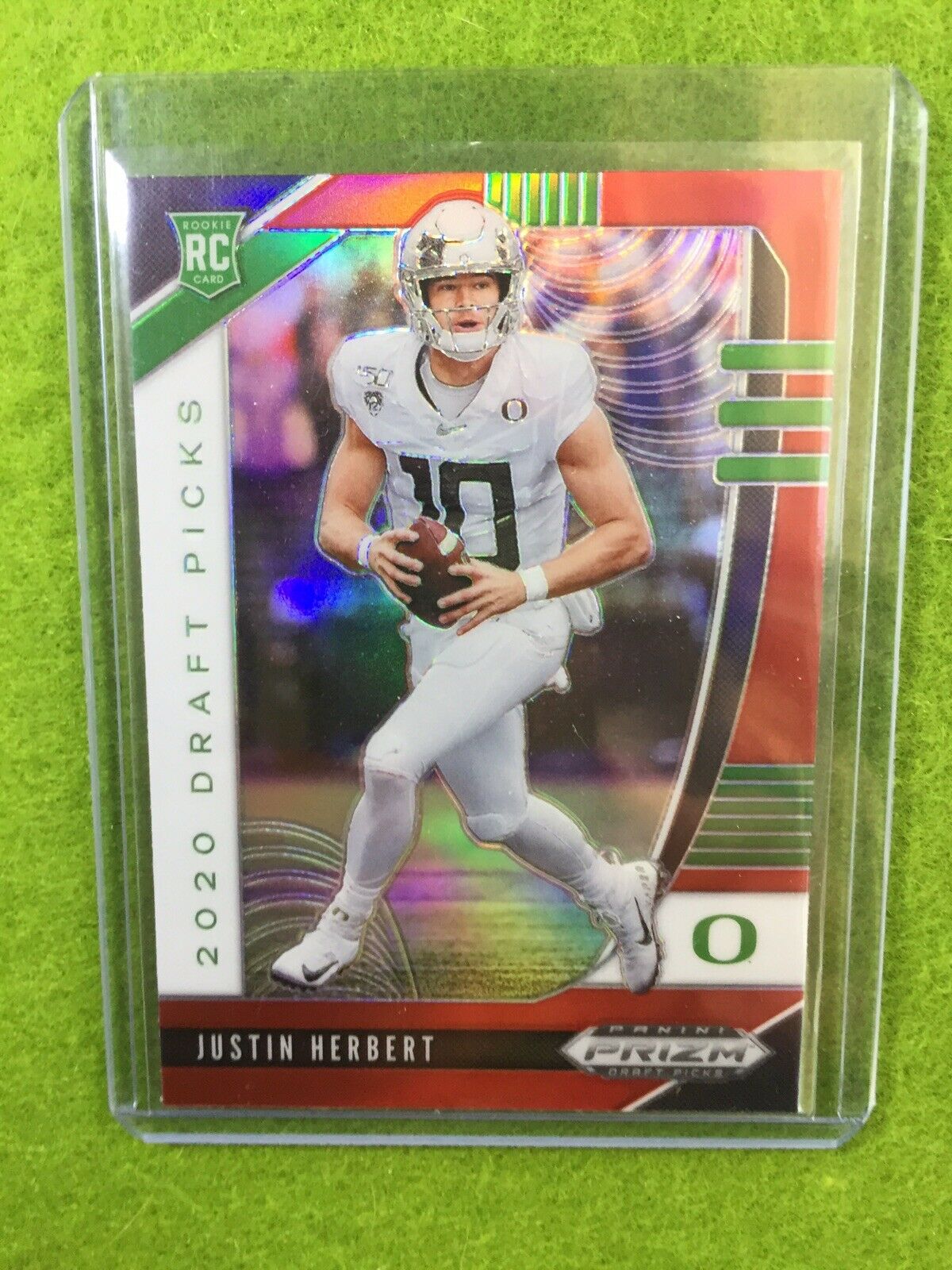 JUSTIN HERBERT RED PRIZM ROOKIE CARD JERSEY #10 OREGON RC 2020 Prizm LA CHARGERS