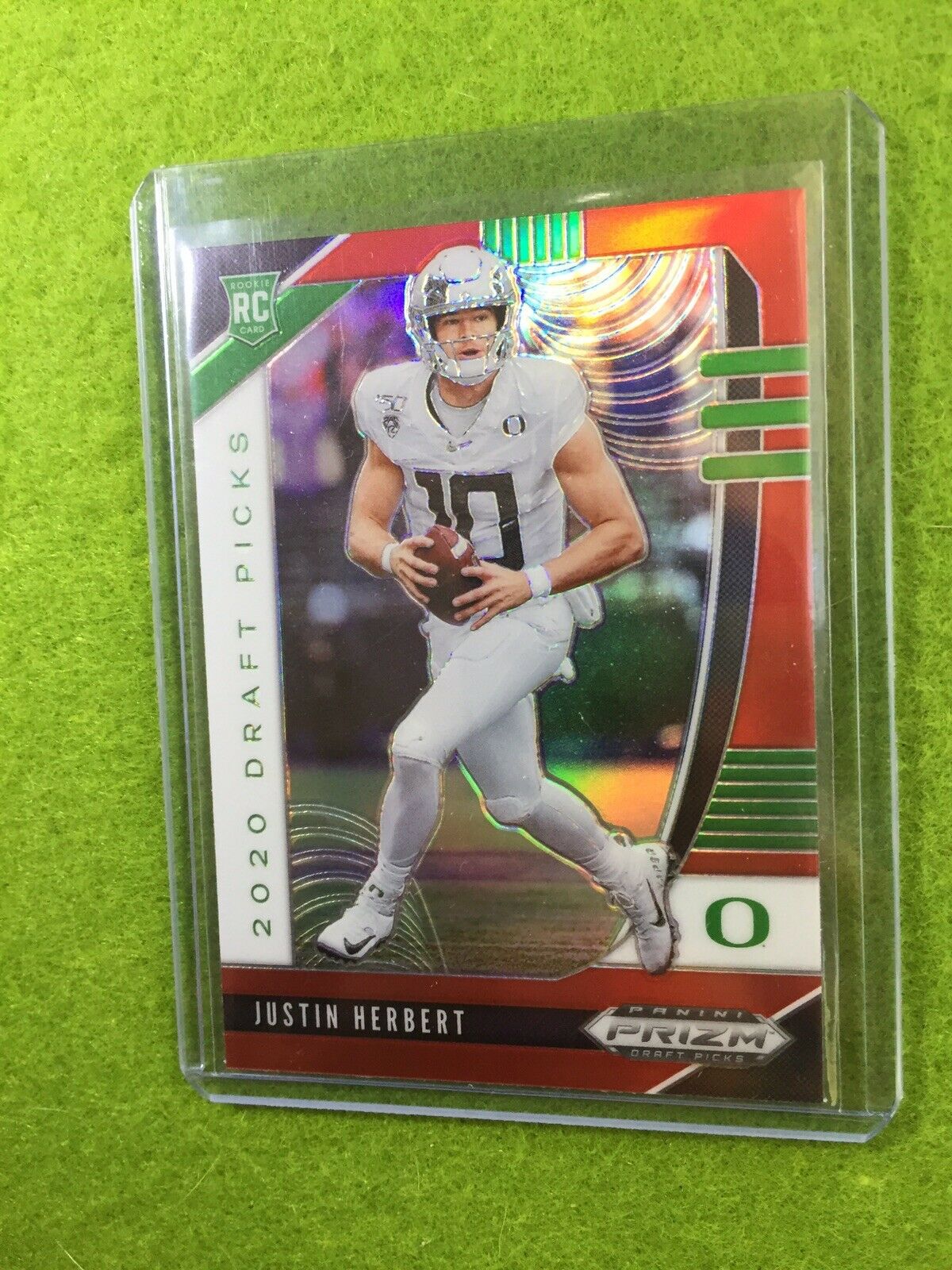 JUSTIN HERBERT RED PRIZM ROOKIE CARD JERSEY #10 OREGON RC 2020 Prizm LA CHARGERS