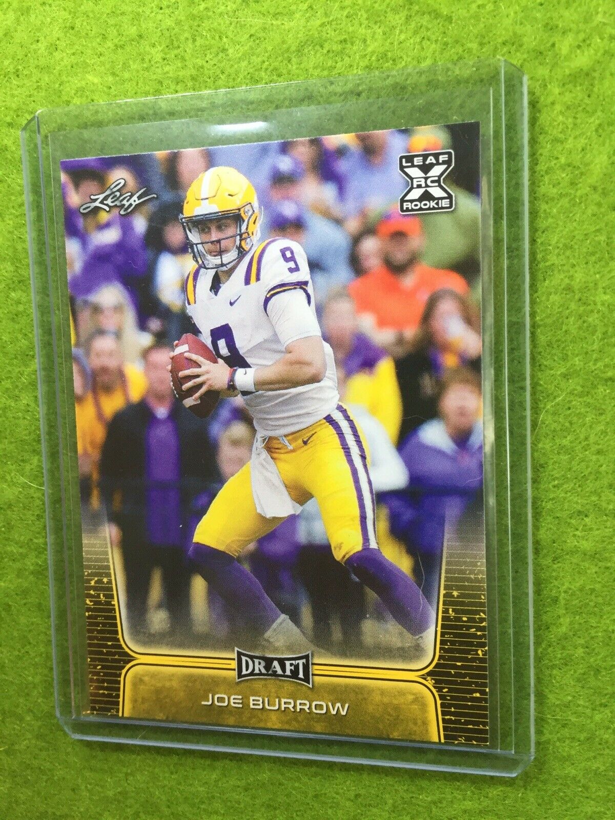 JOE BURROW ROOKIE CARD JERSEY #9 LSU GOLD RC 2020 Leaf Football BENGALS SP Gold