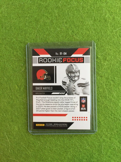 BAKER MAYFIELD ROOKIE PRIZM CARD RC REFRACTOR Holo 2018 Panini UNPARALLELED RFBM