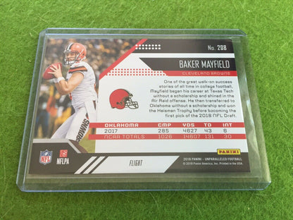 BAKER MAYFIELD ROOKIE CARD PRIZM REFRACTOR 2018 Panini UNPARALLELED Flight RC SP