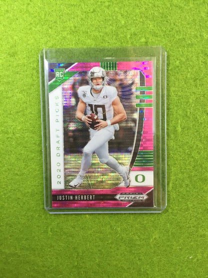 JUSTIN HERBERT PINK PULSAR PRIZM ROOKIE CARD JERSEY #10 Oregon Ducks 2020 Prizm