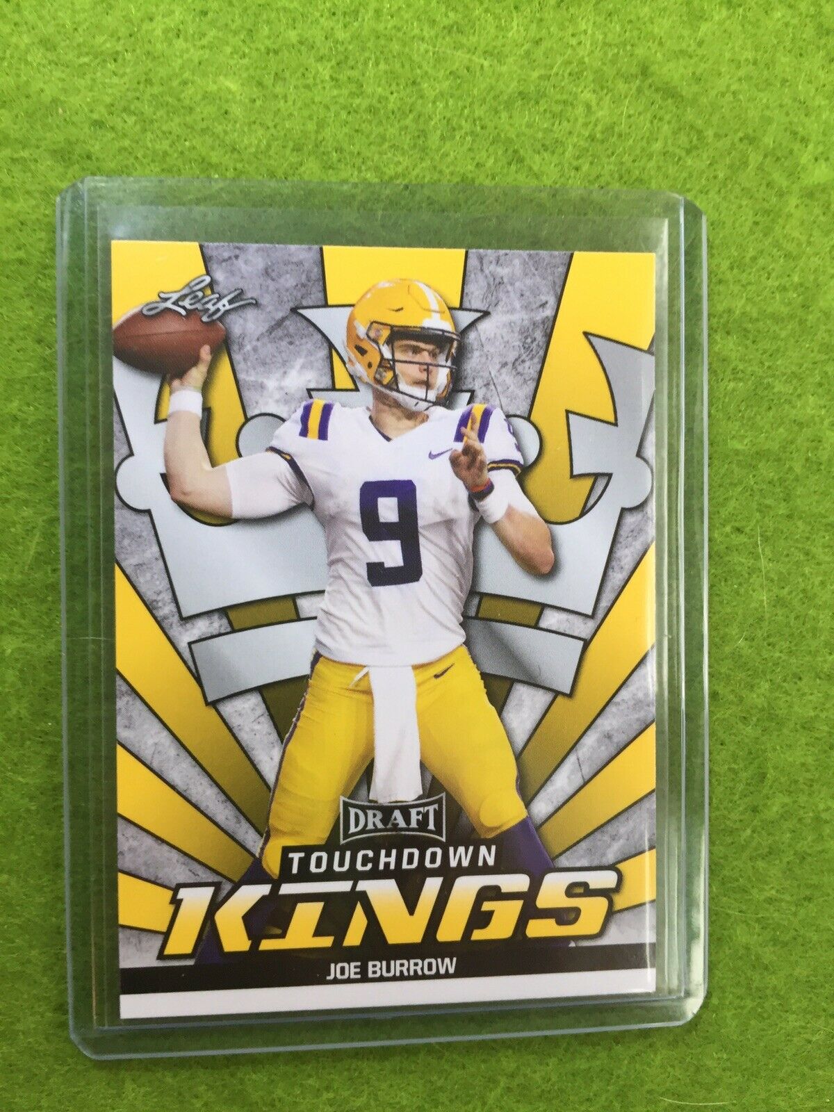 JOE BURROW ROOKIE INSERT CARD JERSEY #9 LSU GOLD 2020 Leaf Draft TOUCHDOWN KINGS