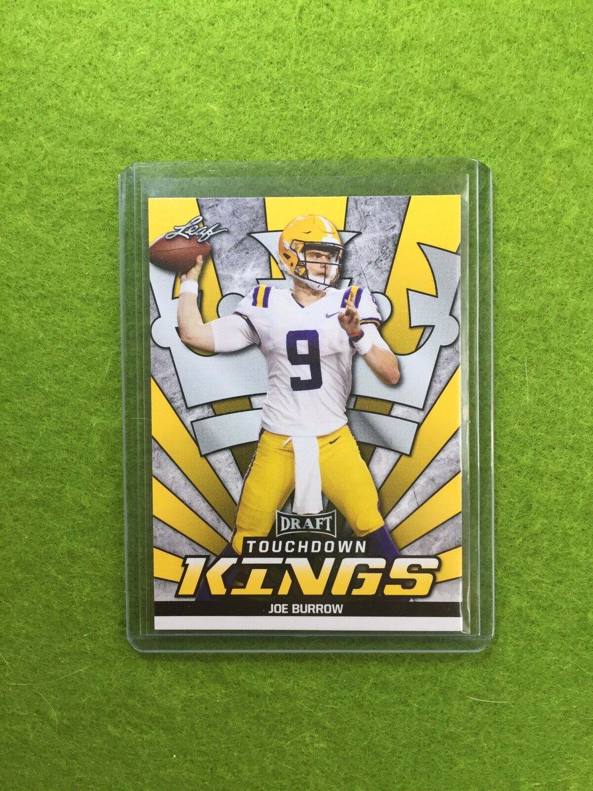 JOE BURROW ROOKIE INSERT CARD JERSEY #9 LSU GOLD 2020 Leaf Draft TOUCHDOWN KINGS